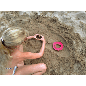 6013k Sunnylove On Beach