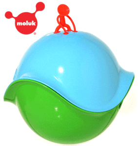 Oogi On Planet Bilibo Xl With Logo