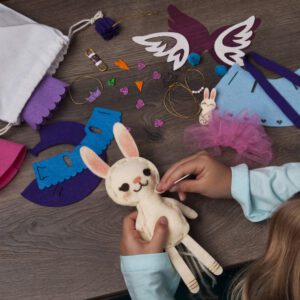 Ct2015 Make A Bunny Friend Lifestyle 3 1000x1000 1