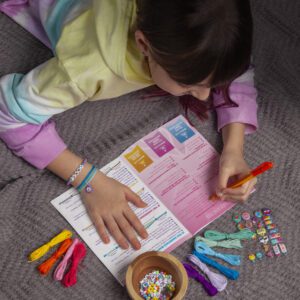 Ct2037 Quiz Bracelets Lifestyle 1 1000x1000 1